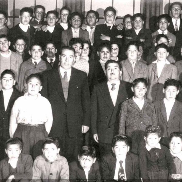 escuela-lagranja1945c75fd-6cc2-b288-52b3-ae6f6f787ec0f92c1fee-6487-4b11-ee56-5e928be1e3004A368552-114F-CE2A-4FF3-C81BF74DE639.jpg